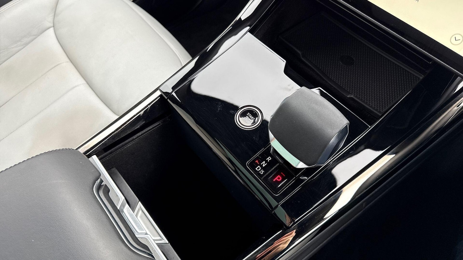 Used Land Rover Range Rover Sport 2025 for sale - 77302959: Photo 10