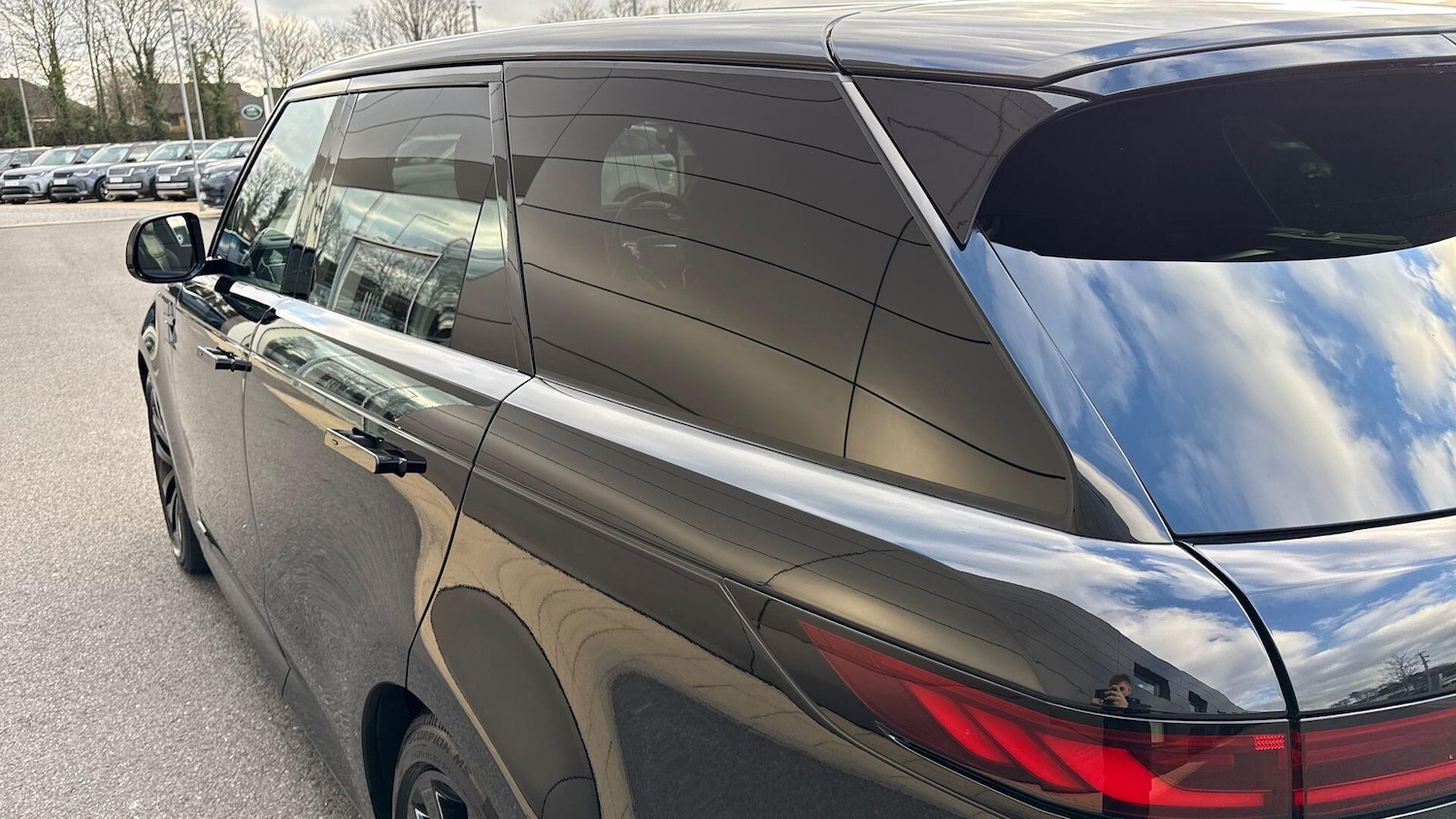 Used Land Rover Range Rover Sport 2025 for sale - 77302959: Photo 3