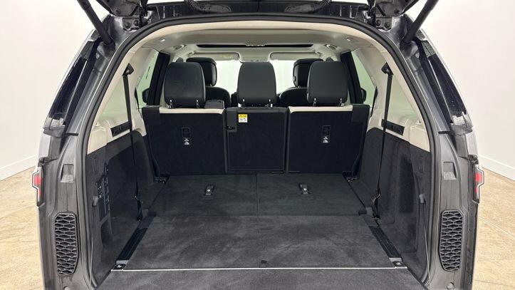 Used Land Rover Discovery 2024 for sale - 78132377: Photo 10