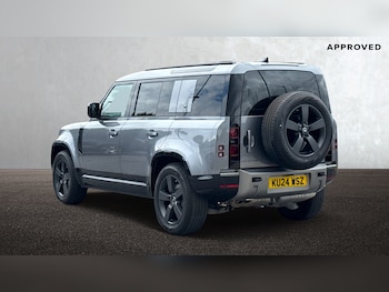 Used Land Rover Defender 110 2024 for sale - 75203735: Photo