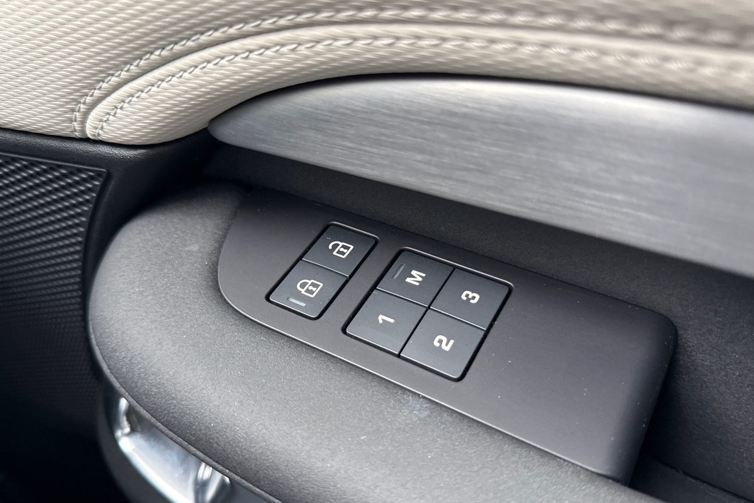 Used Land Rover Discovery 2024 for sale - 76805366: Photo 26