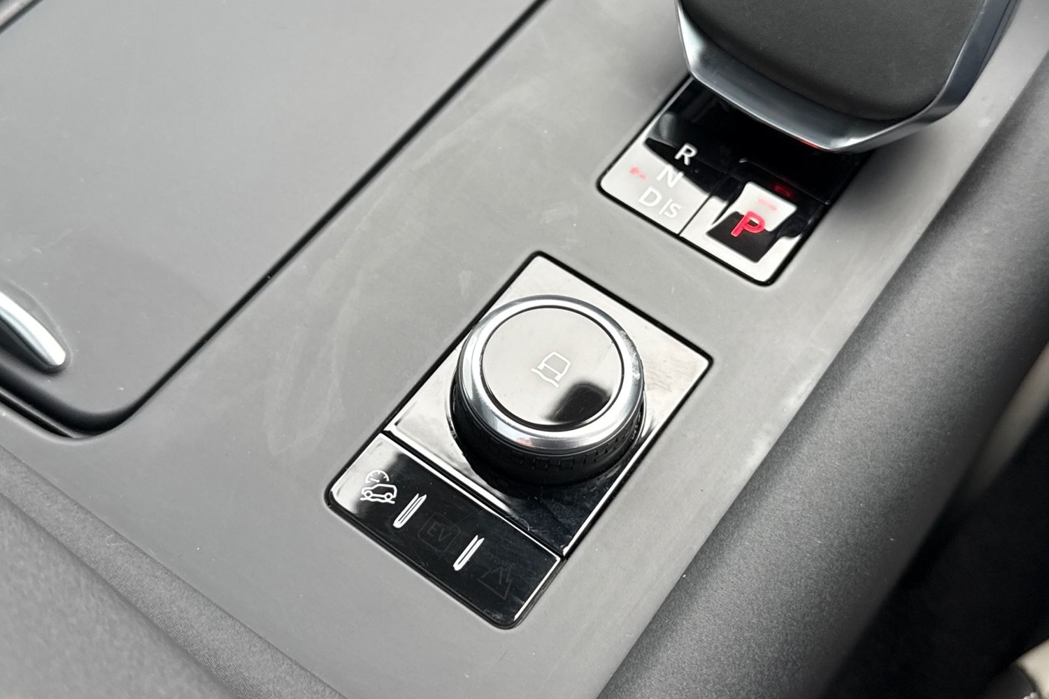 Used Land Rover Discovery 2024 for sale - 76805366: Photo 45