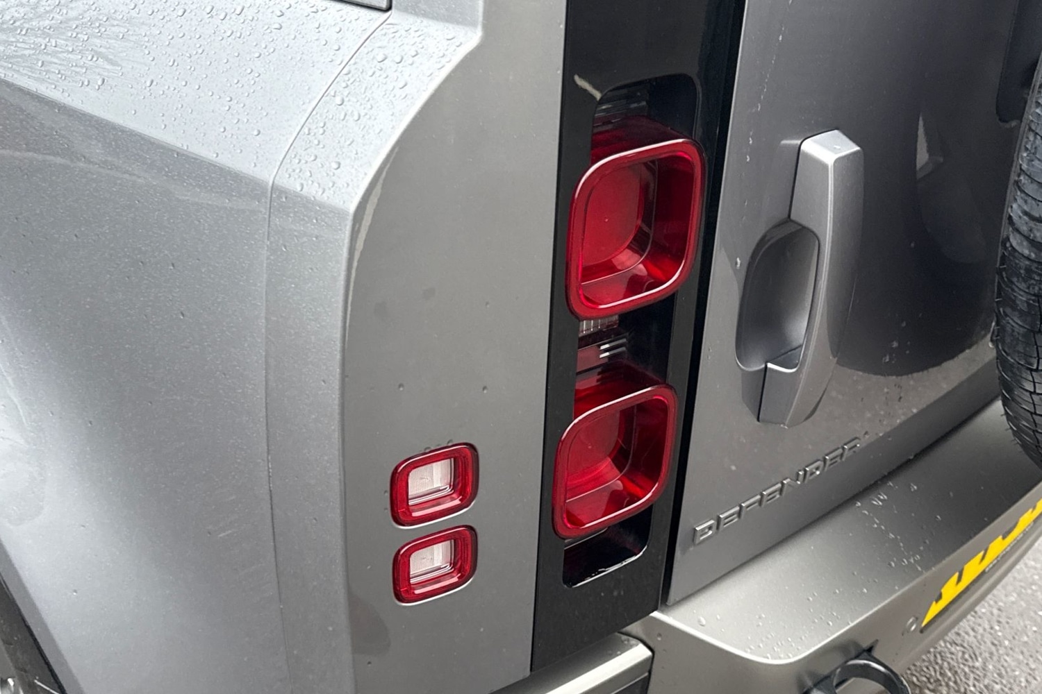 Used Land Rover Defender 2023 for sale - 76896079: Photo 19