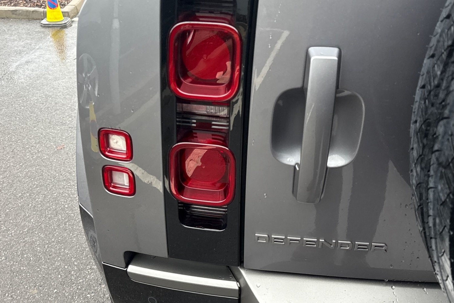 Used Land Rover Defender 2023 for sale - 76896079: Photo 26