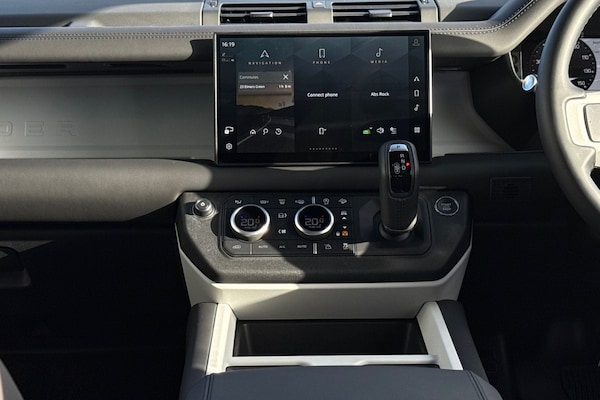Used Land Rover Defender 110 2025 for sale - 76220246: Photo 14