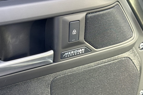 Used Land Rover Defender 110 2025 for sale - 76220246: Photo 23