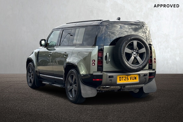 Used Land Rover Defender 110 2025 for sale - 76220246: Photo 2