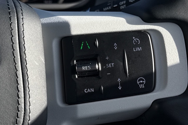 Used Land Rover Defender 110 2025 for sale - 76220246: Photo 38