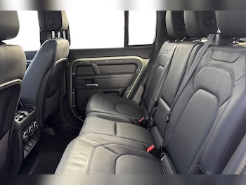 Used Land Rover Defender 110 2025 for sale - 76220246: Photo 4
