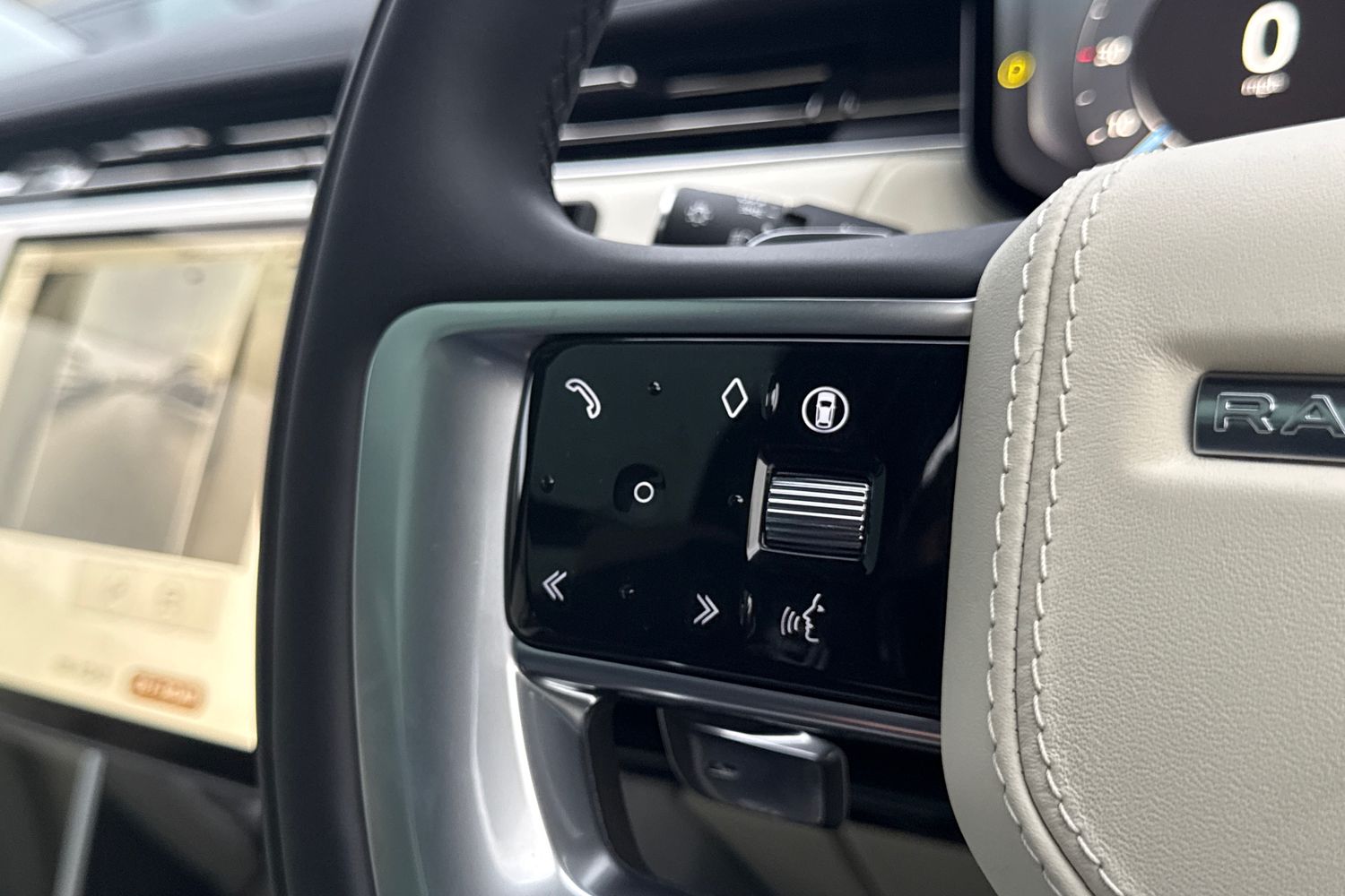 Used Land Rover Range Rover 2025 for sale - 76416587: Photo 17