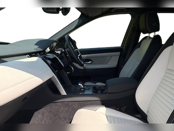 Used Land Rover Discovery Sport 2026 for sale - 79184914: Photo