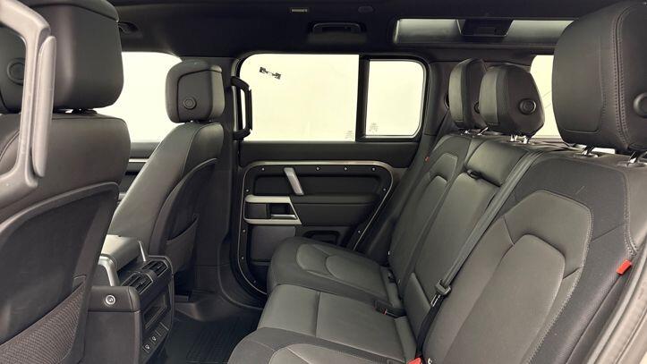 Used Land Rover Defender 2024 for sale - 77275366: Photo 4