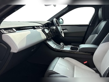 Used Land Rover Range Rover Velar 2024 for sale - 75483142: Photo