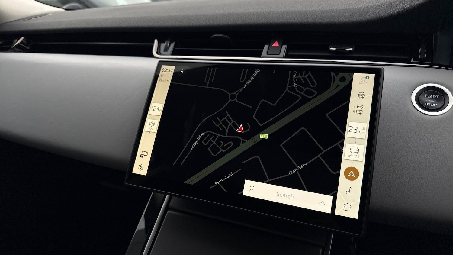 Used Land Rover Range Rover Evoque 2024 for sale - 77919335: Photo 11