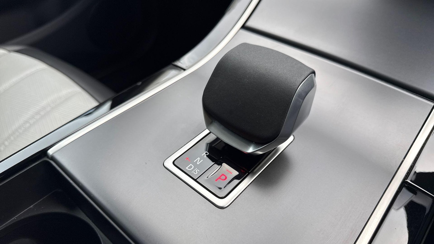 Used Land Rover Range Rover Evoque 2024 for sale - 77919335: Photo 13