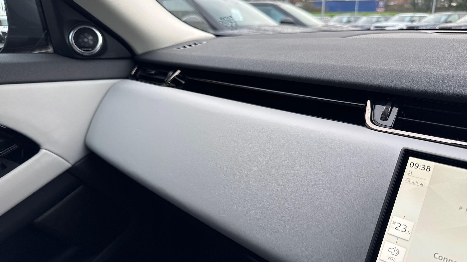 Used Land Rover Range Rover Evoque 2024 for sale - 77919335: Photo 47