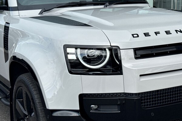Used Land Rover Defender 110 2025 for sale - 76249219: Photo 21