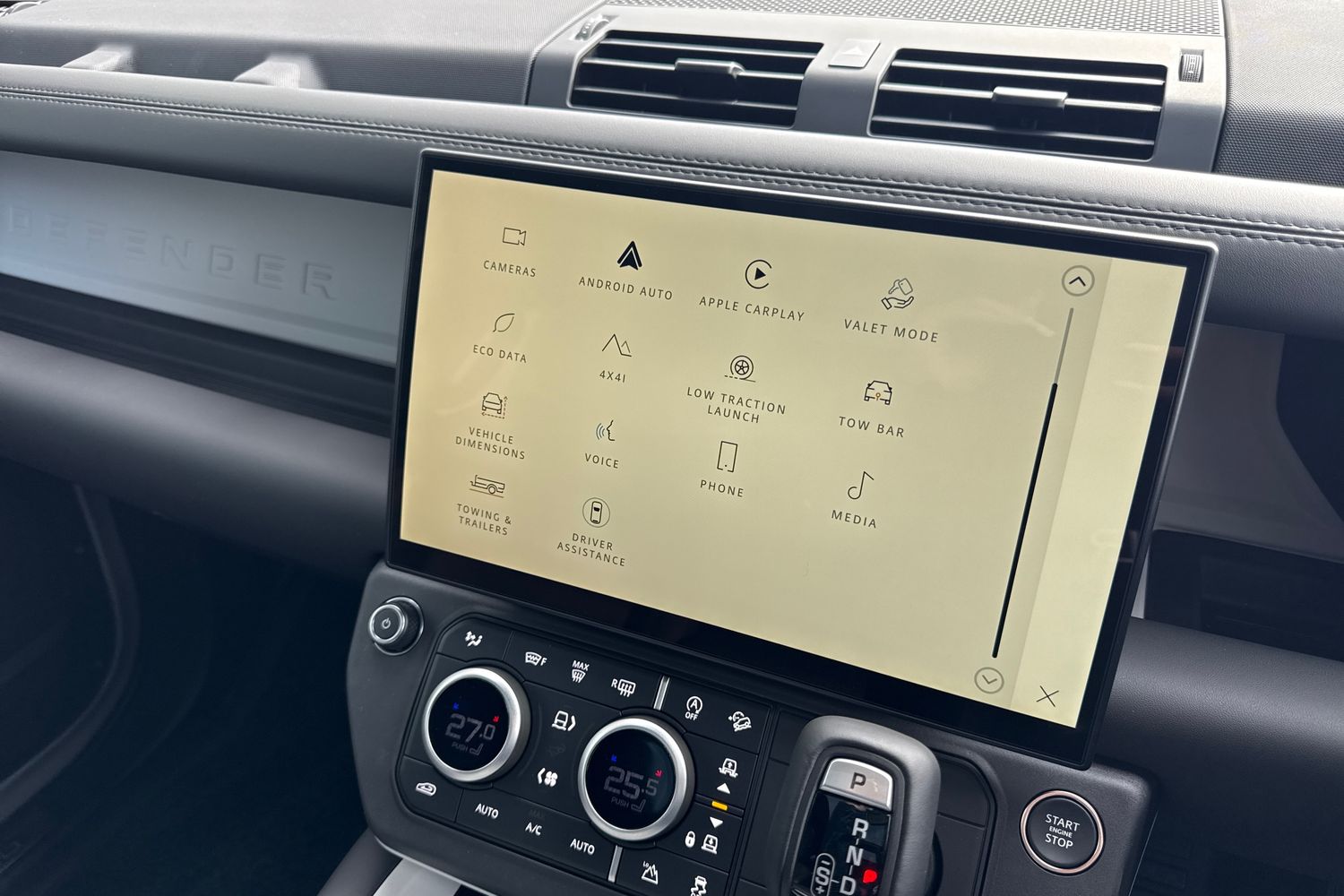 Used Land Rover Defender 110 2025 for sale - 76249219: Photo 33