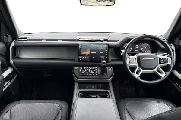 Used Land Rover Defender 110 2024 for sale - 76207057: Photo 10