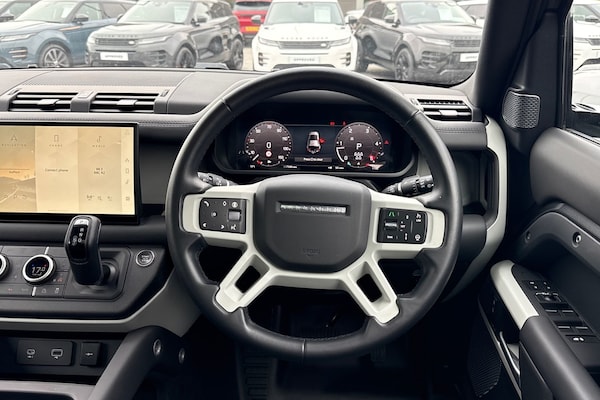 Used Land Rover Defender 110 2024 for sale - 76207057: Photo 16