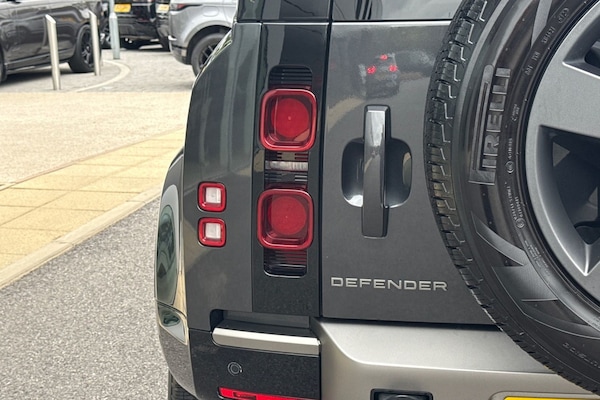 Used Land Rover Defender 110 2024 for sale - 76207057: Photo 20