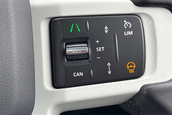 Used Land Rover Defender 110 2024 for sale - 76207057: Photo 31
