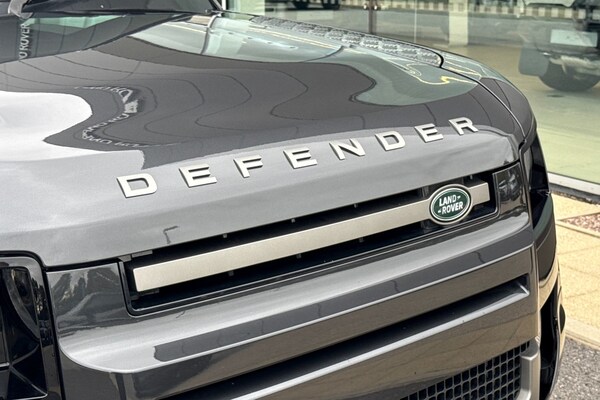 Used Land Rover Defender 110 2024 for sale - 76207057: Photo 34