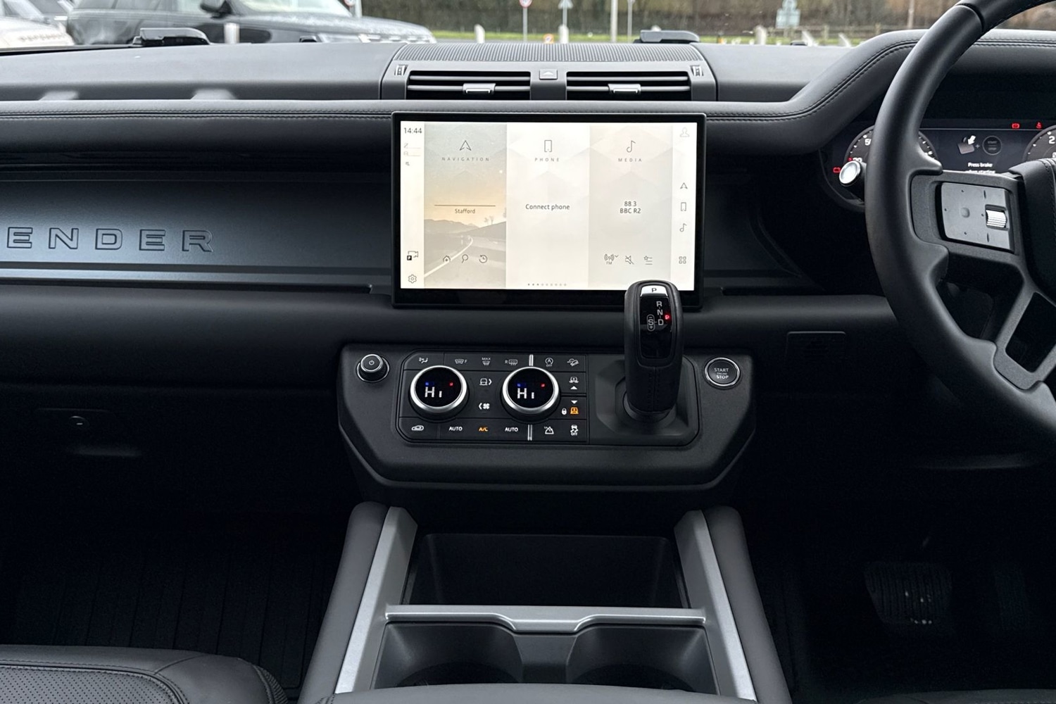 Used Land Rover Defender 130 2025 for sale - 77194830: Photo 15