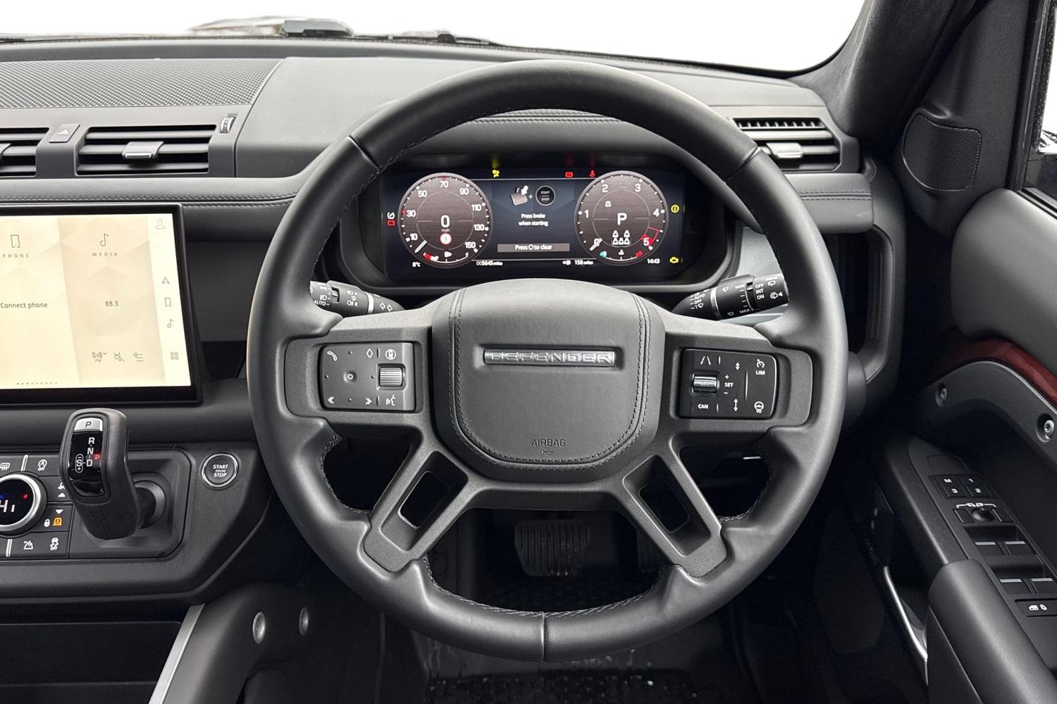 Used Land Rover Defender 130 2025 for sale - 77194830: Photo 16