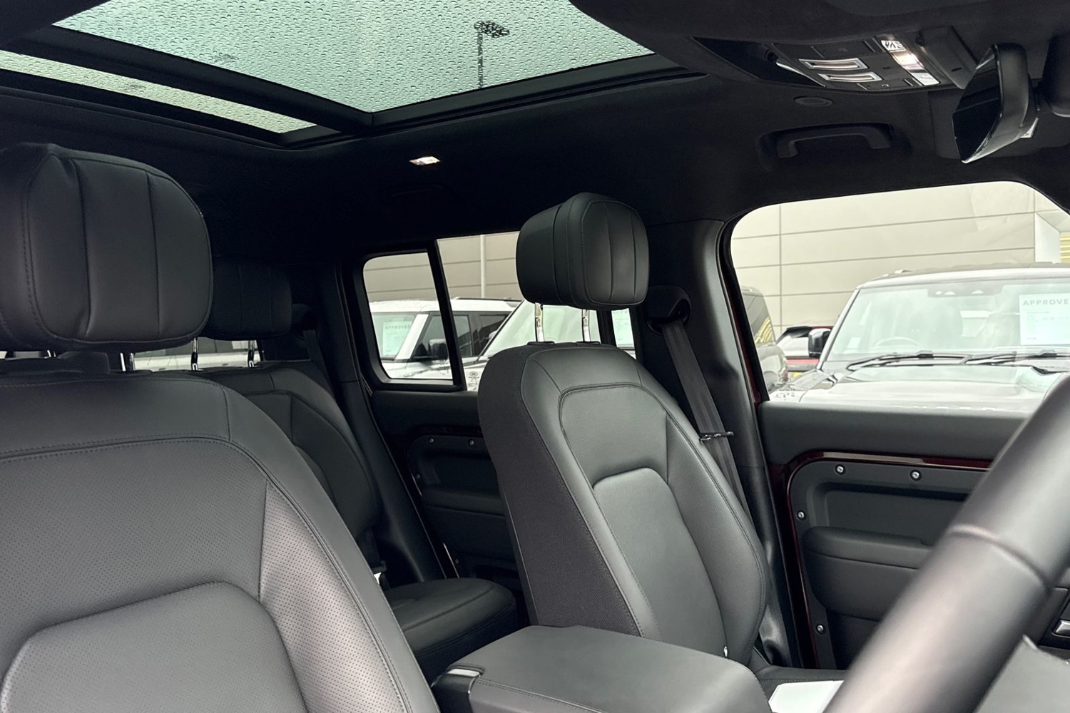 Used Land Rover Defender 130 2025 for sale - 77194830: Photo 22