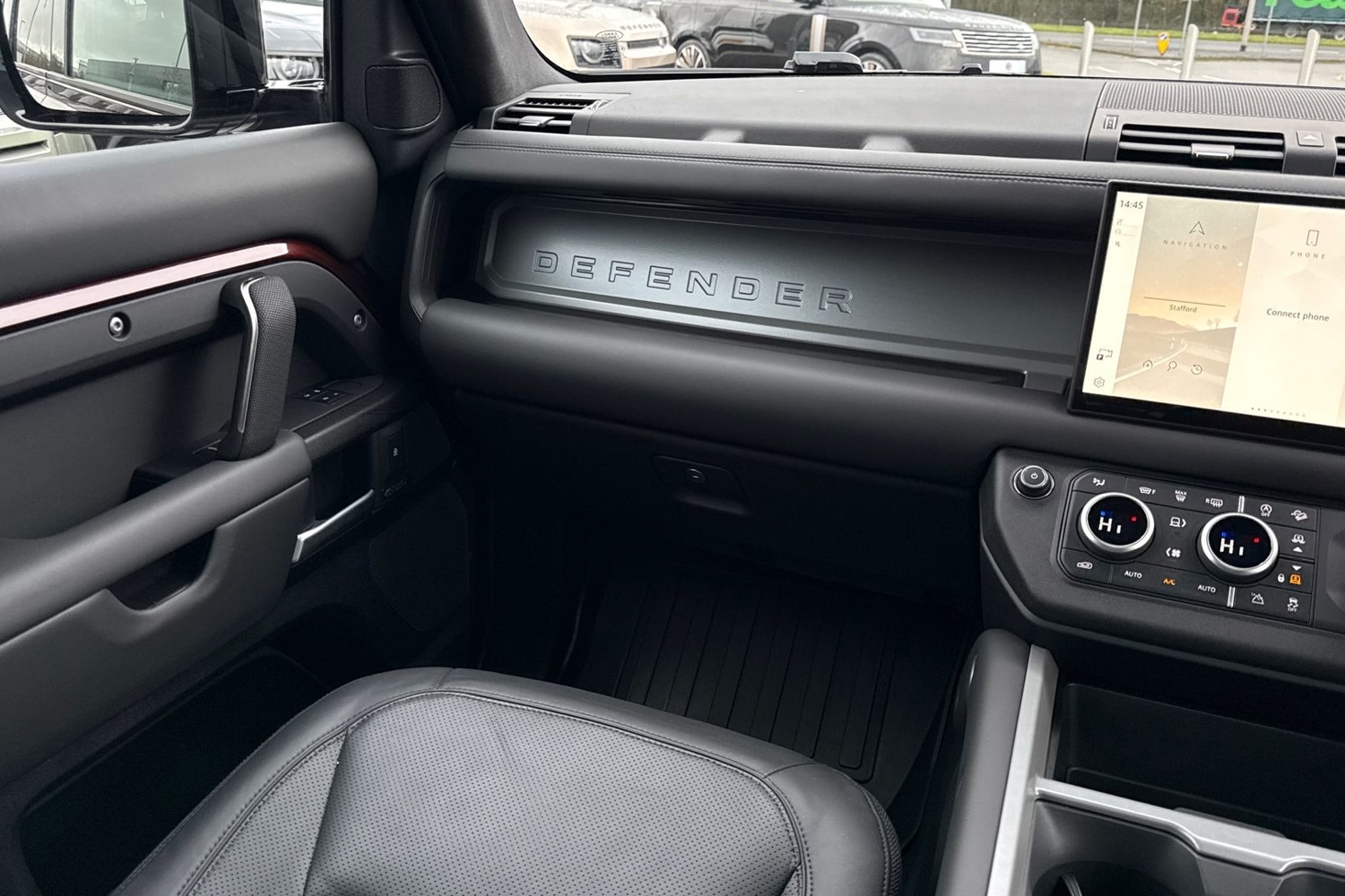 Used Land Rover Defender 130 2025 for sale - 77194830: Photo 39