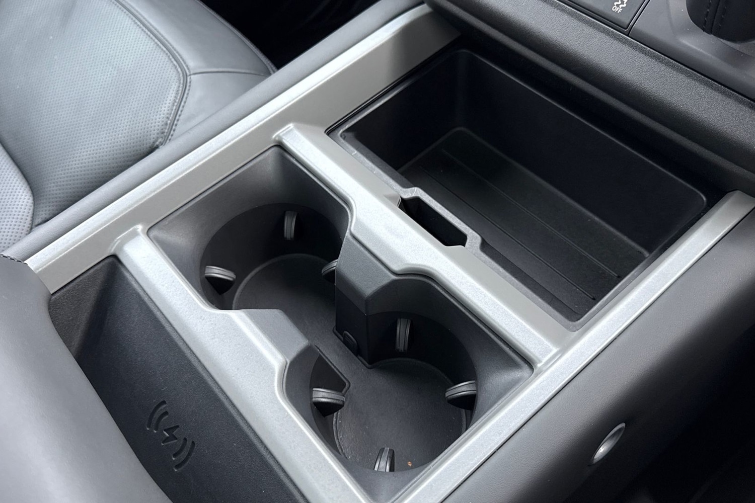 Used Land Rover Defender 130 2025 for sale - 77194830: Photo 49