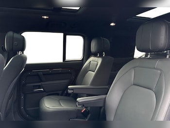 Used Land Rover Defender 130 2025 for sale - 77194830: Photo