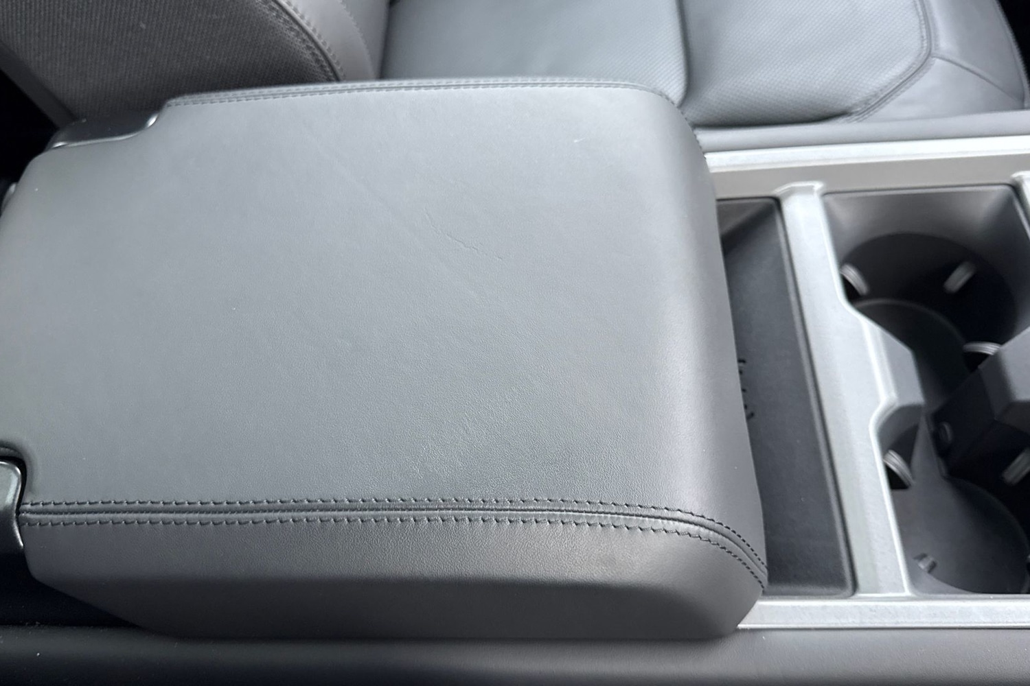 Used Land Rover Defender 130 2025 for sale - 77194830: Photo 50