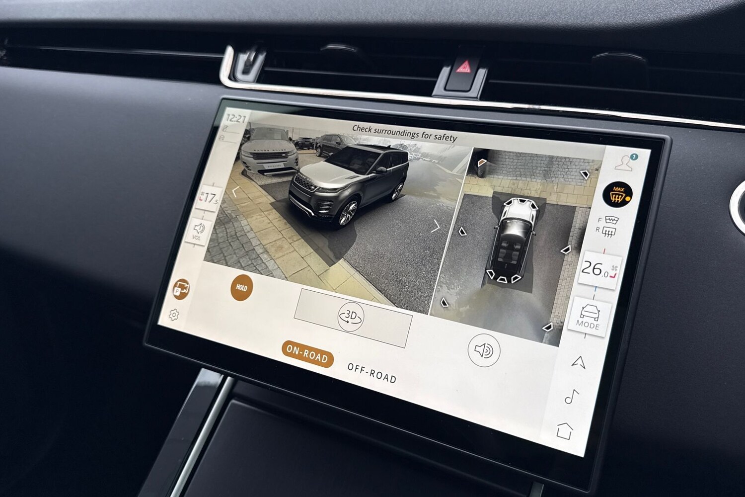 Used Land Rover Range Rover Evoque 2025 for sale - 76844528: Photo 13