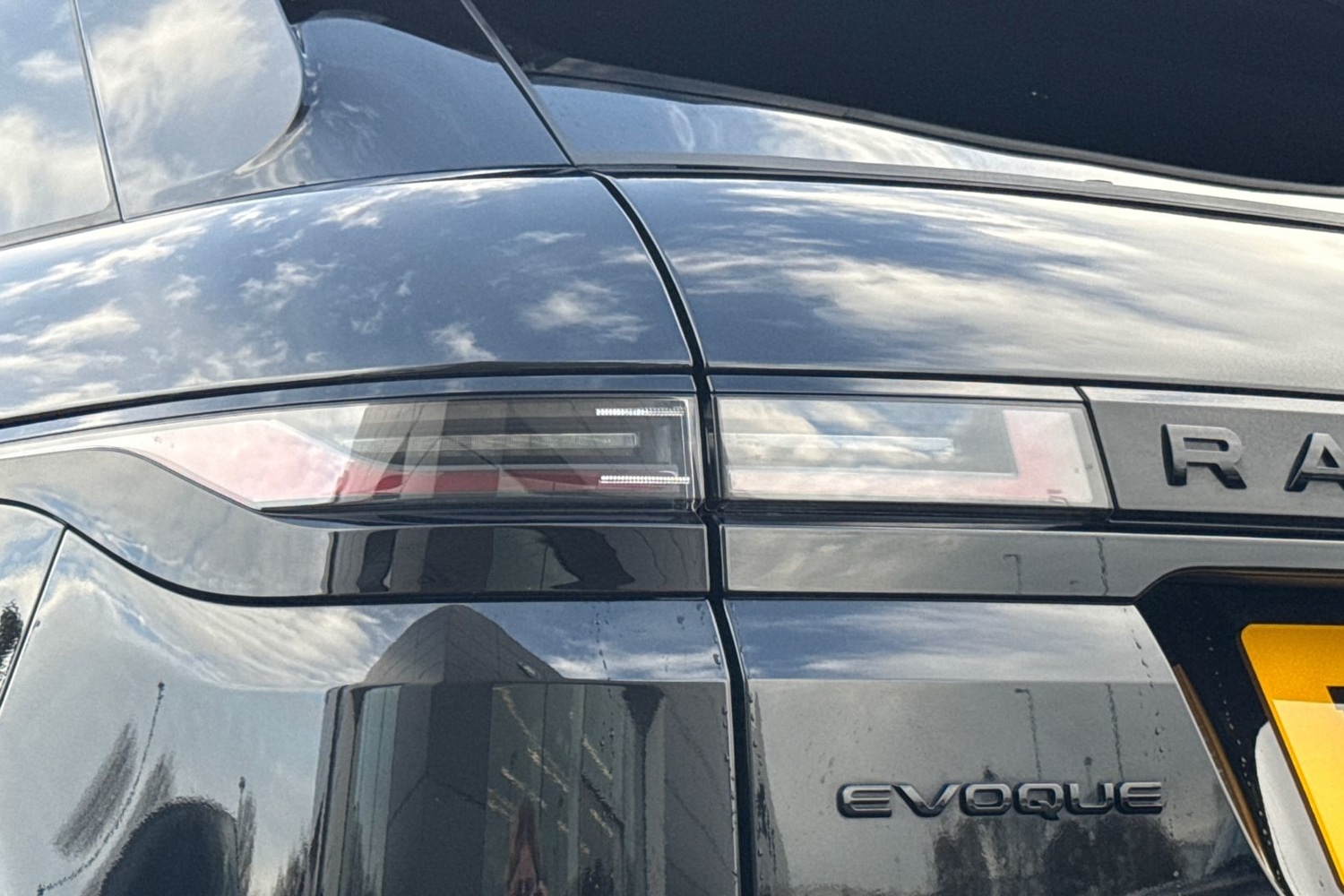 Used Land Rover Range Rover Evoque 2025 for sale - 76844528: Photo 20