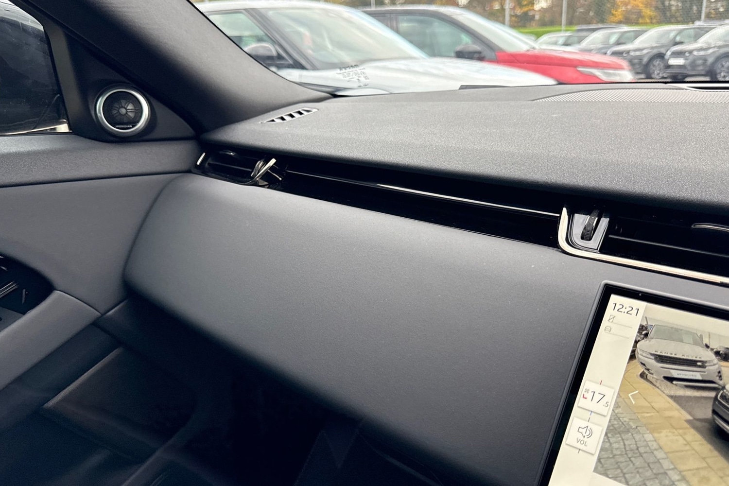 Used Land Rover Range Rover Evoque 2025 for sale - 76844528: Photo 50