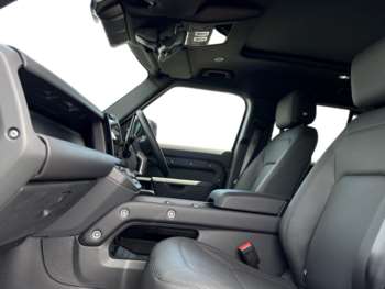 Used Land Rover Defender 110 2025 for sale - 74730730: Photo