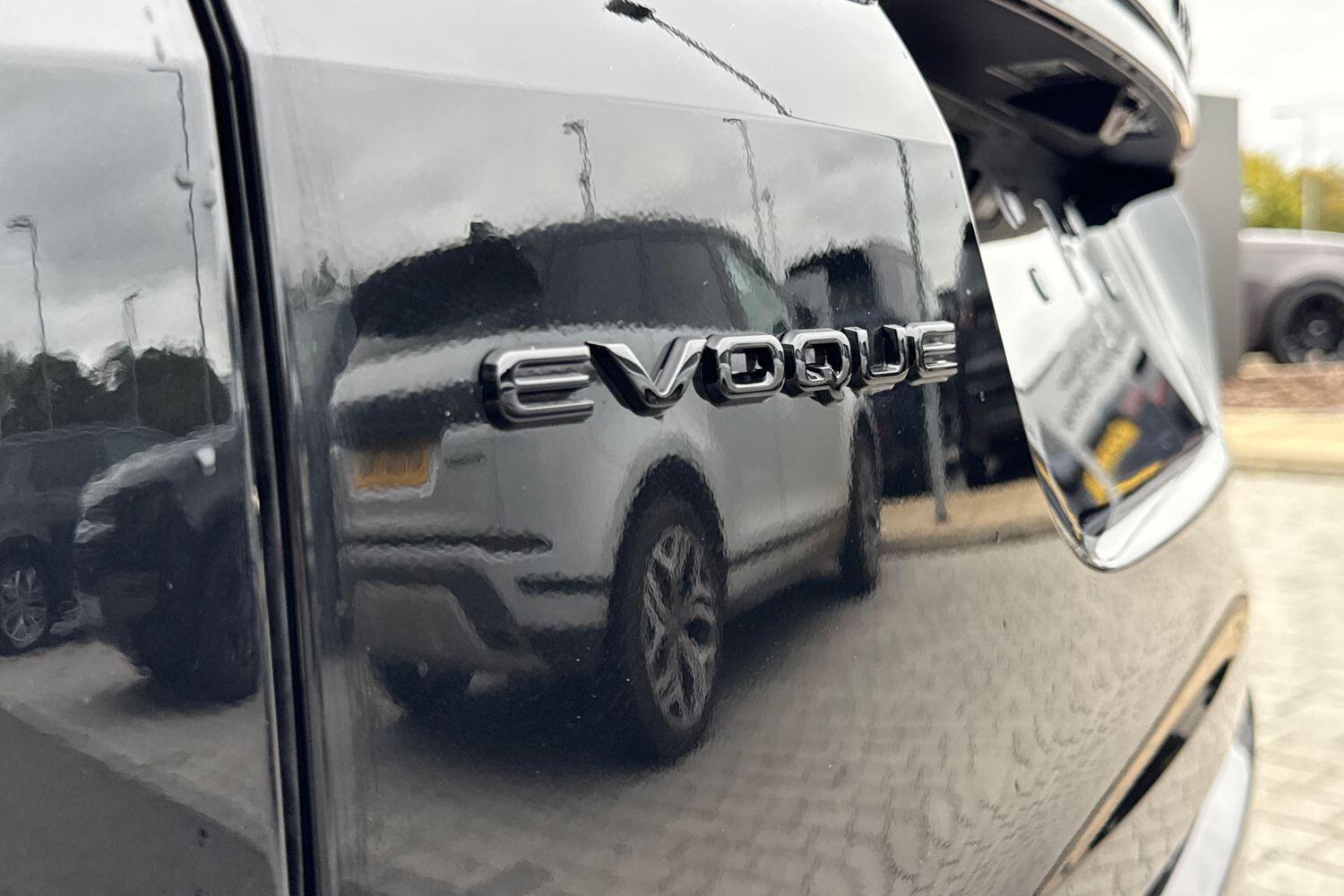 Used Land Rover Range Rover Evoque 2025 for sale - 76274580: Photo 28