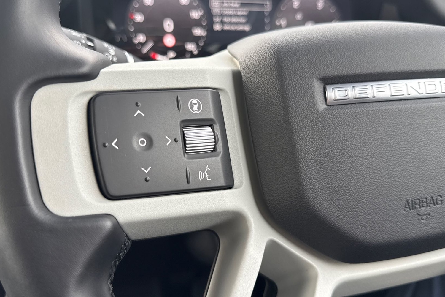 Used Land Rover Defender 110 2024 for sale - 76128612: Photo 43