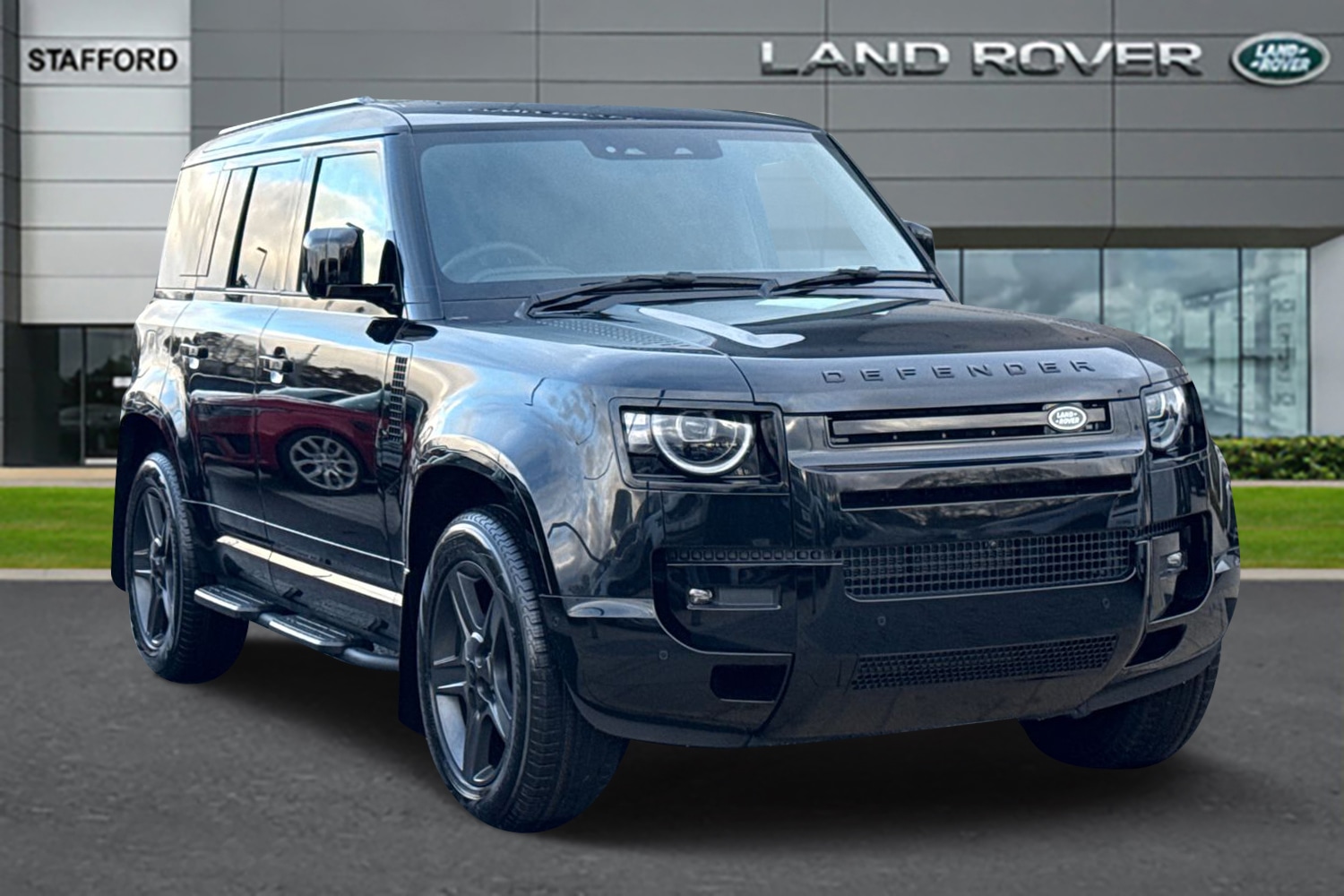 Used Land Rover Defender 110 2025 for sale - 76590430: Photo 1