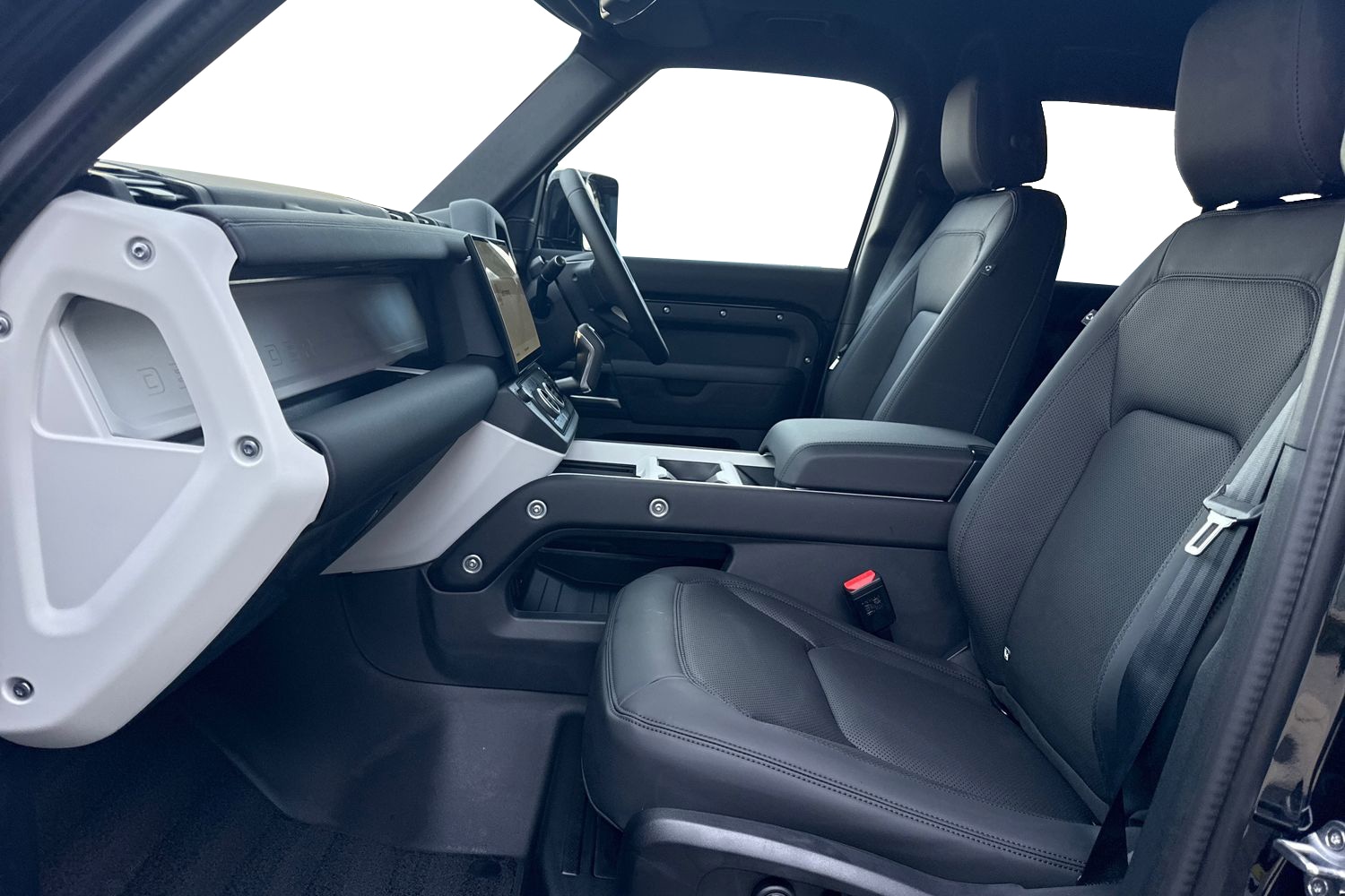 Used Land Rover Defender 110 2025 for sale - 76590430: Photo 3