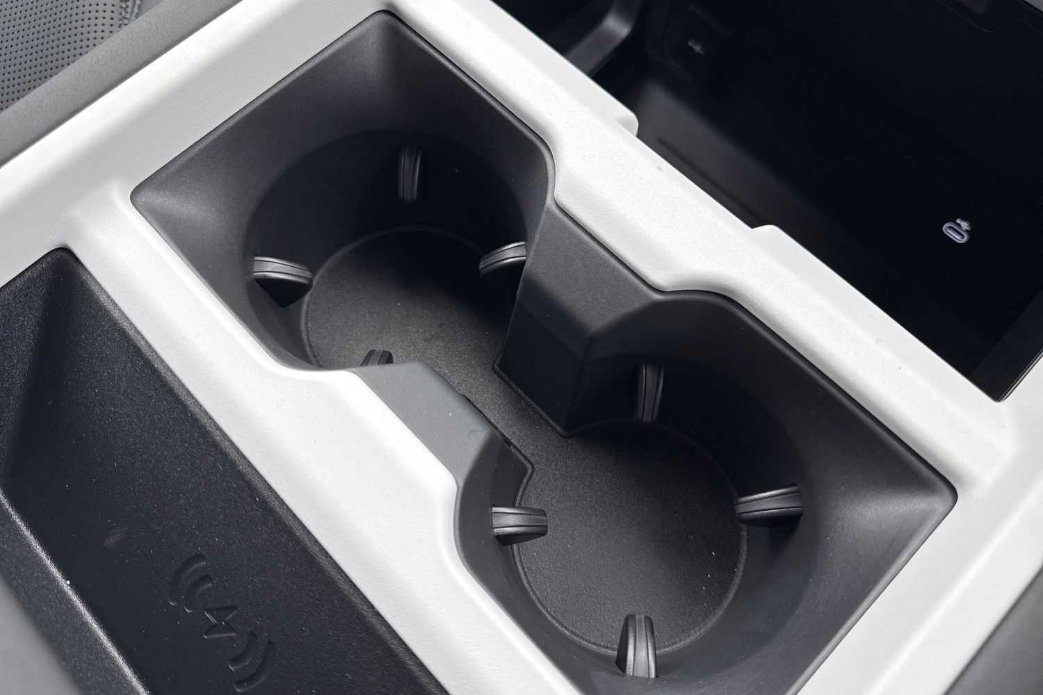 Used Land Rover Defender 110 2025 for sale - 76590430: Photo 45