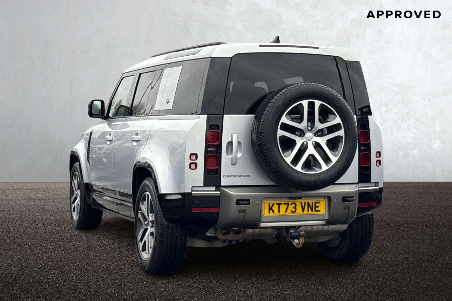 Used Land Rover Defender 110 2023 for sale - 76890190: Photo 2