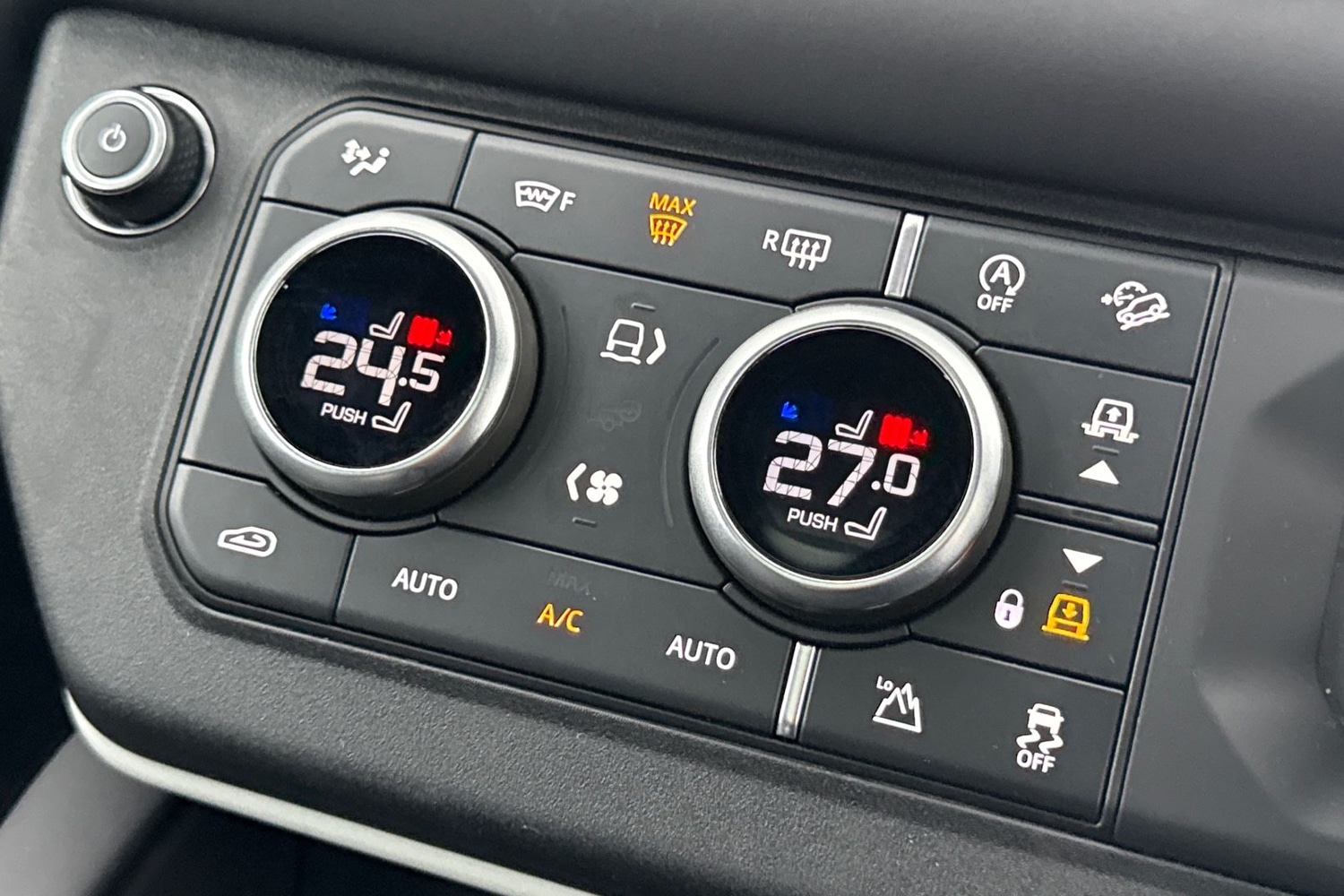 Used Land Rover Defender 110 2023 for sale - 76890190: Photo 23