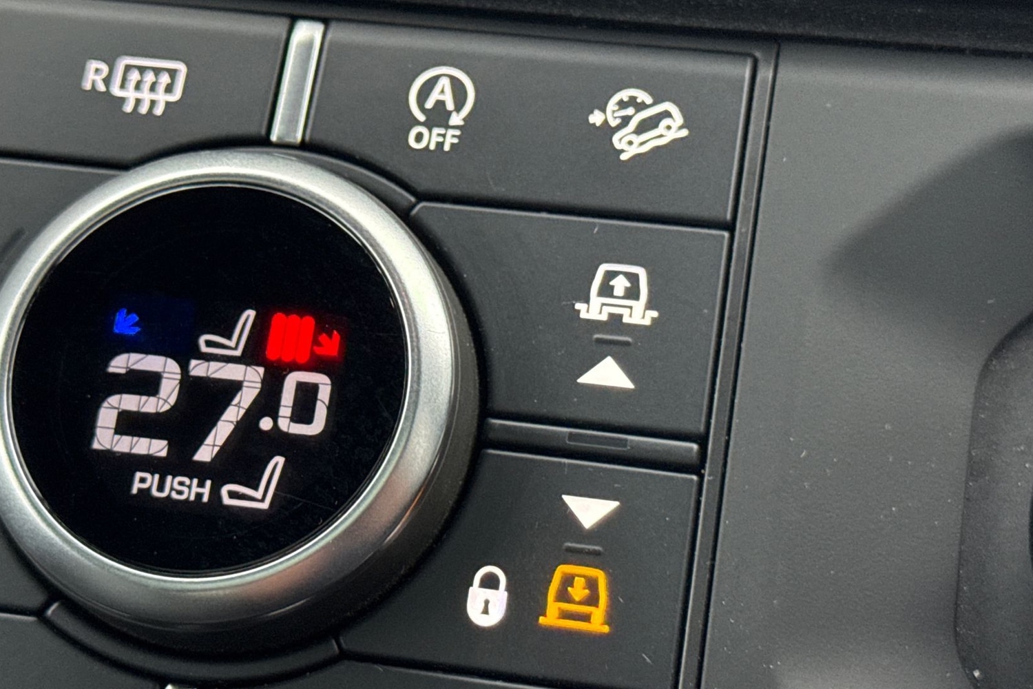 Used Land Rover Defender 110 2023 for sale - 76890190: Photo 46