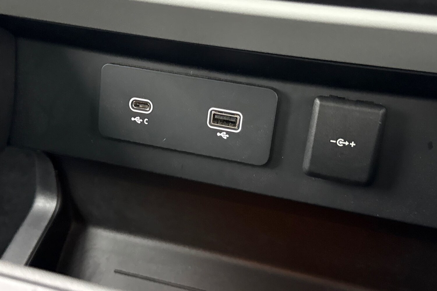 Used Land Rover Defender 110 2023 for sale - 76890190: Photo 47