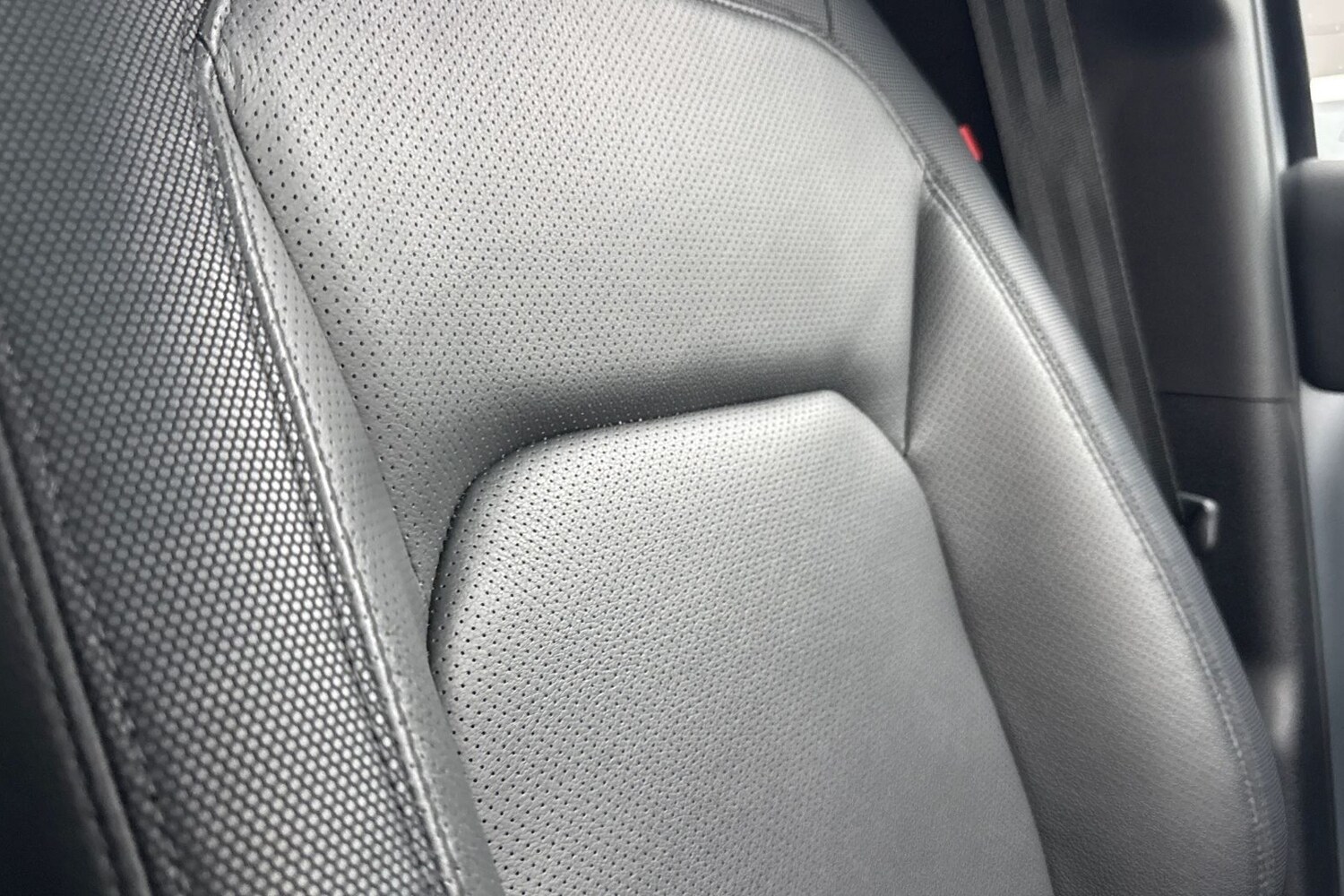 Used Land Rover Defender 110 2023 for sale - 76890190: Photo 51