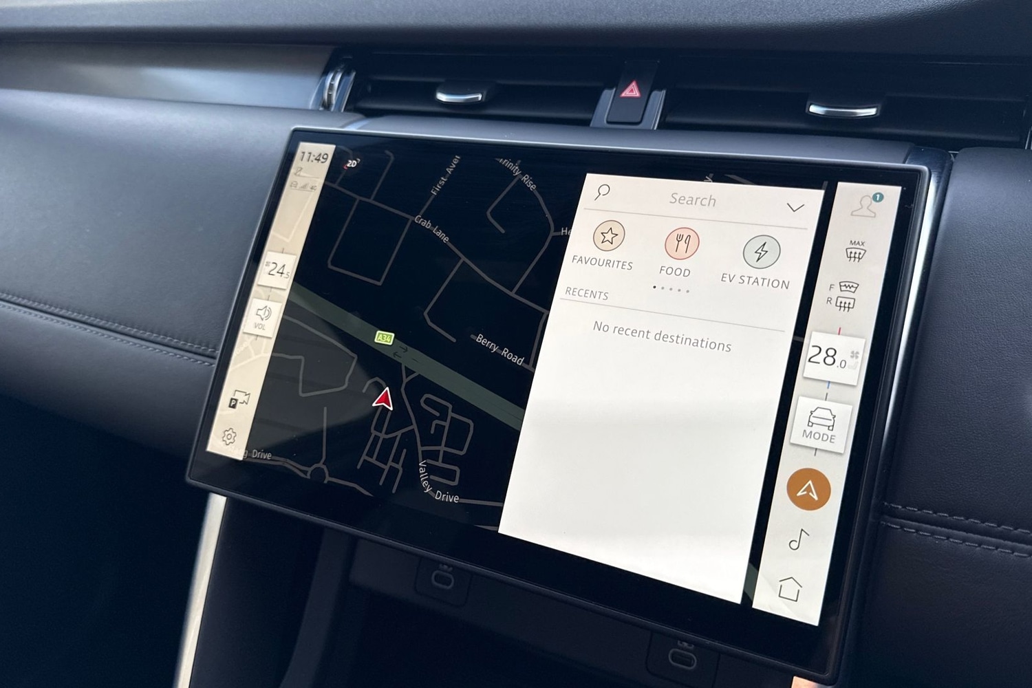 Used Land Rover Discovery Sport 2024 for sale - 77262526: Photo 12