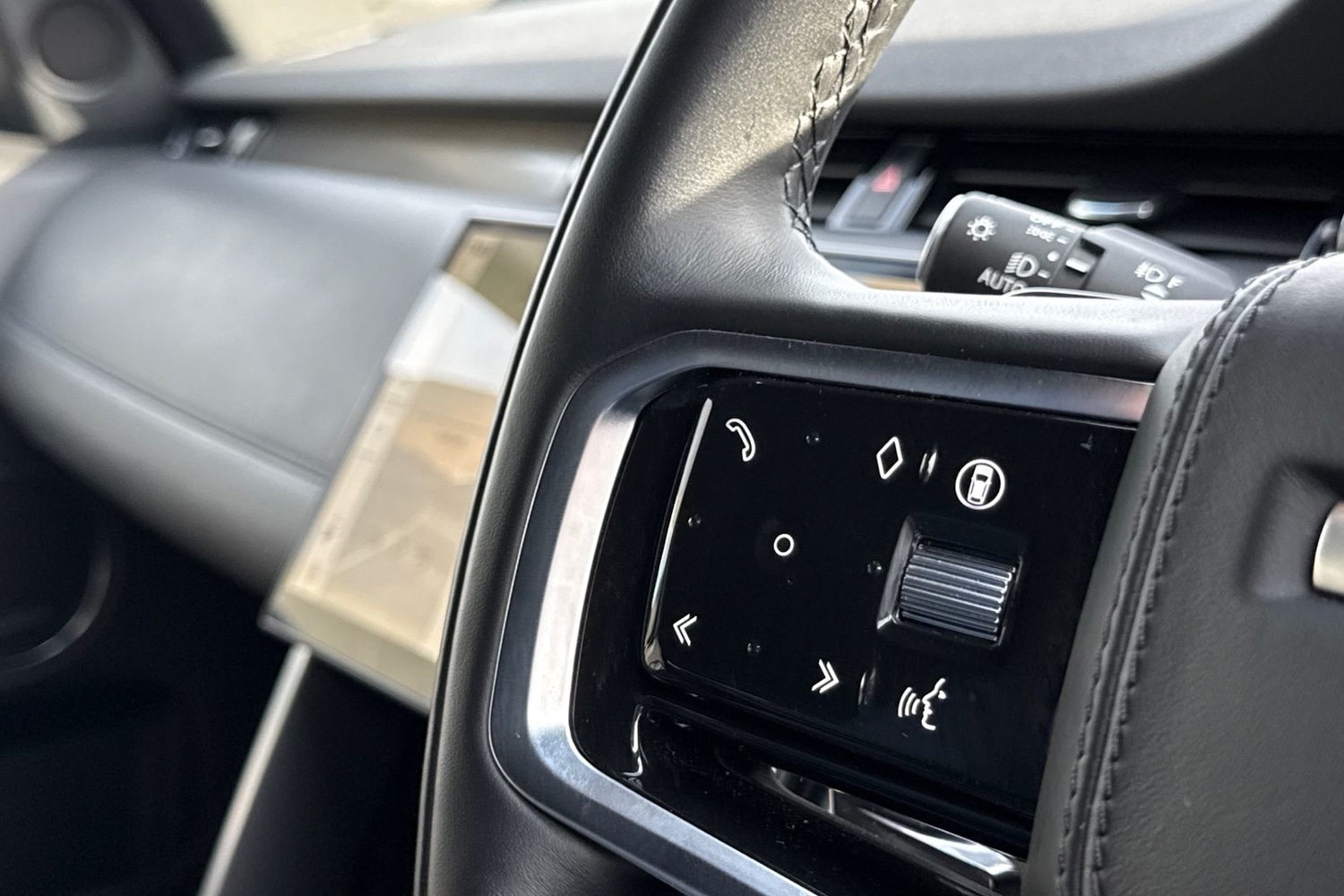 Used Land Rover Discovery Sport 2024 for sale - 77262526: Photo 34